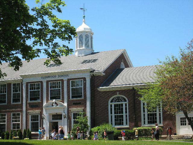 Glenwood Elementary School | 325 Taylor Rd S, Short Hills, NJ 07078, USA | Phone: (973) 379-7576