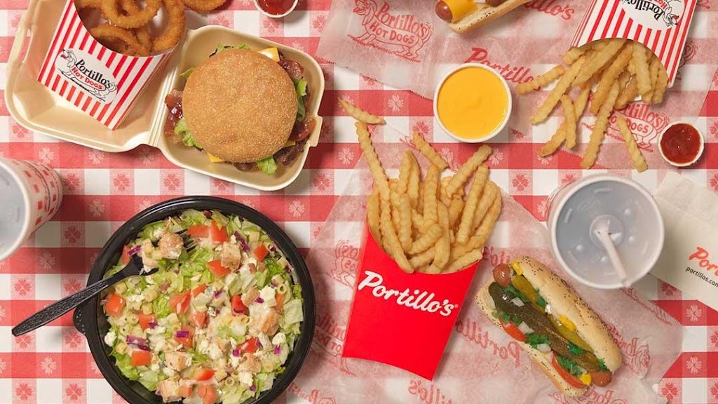 Portillos Hot Dogs | 10444 E US Hwy 36, Avon, IN 46123, USA | Phone: (317) 766-9955