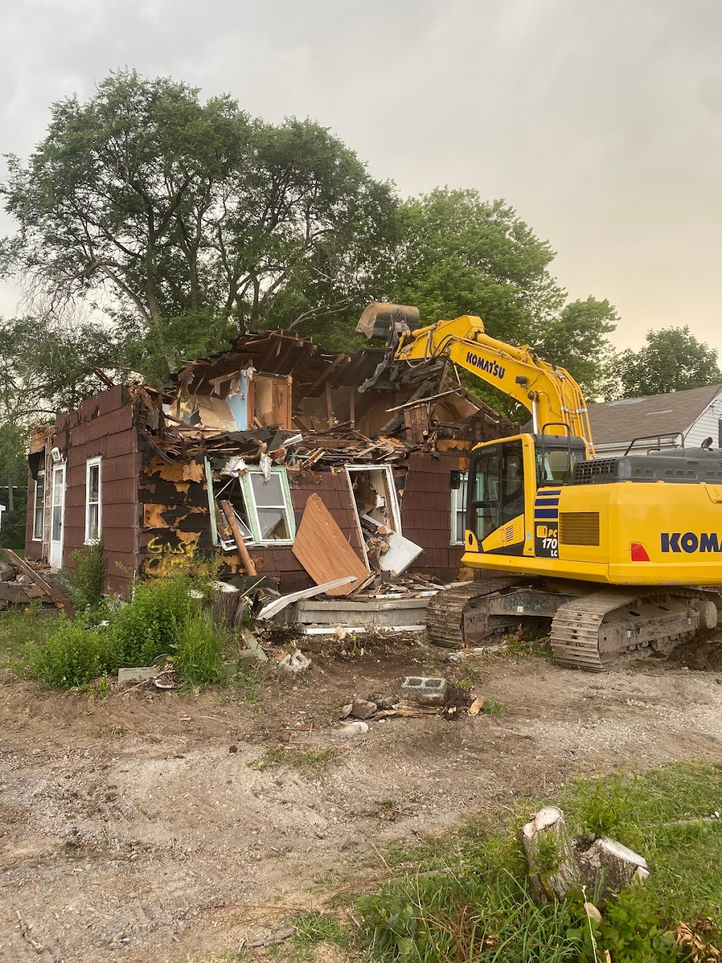 UnderDogg Construction Excavating & Demolition | 3401 Lake Shore Rd, Buffalo, NY 14219 | Phone: (716) 997-4348