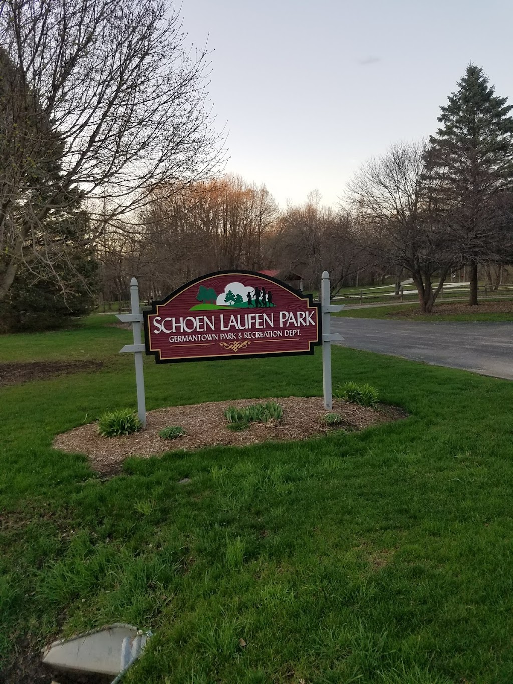 Schoen Laufen Park | N108 W18500 Lilac Ln, Germantown, WI 53022, USA | Phone: (262) 250-4710