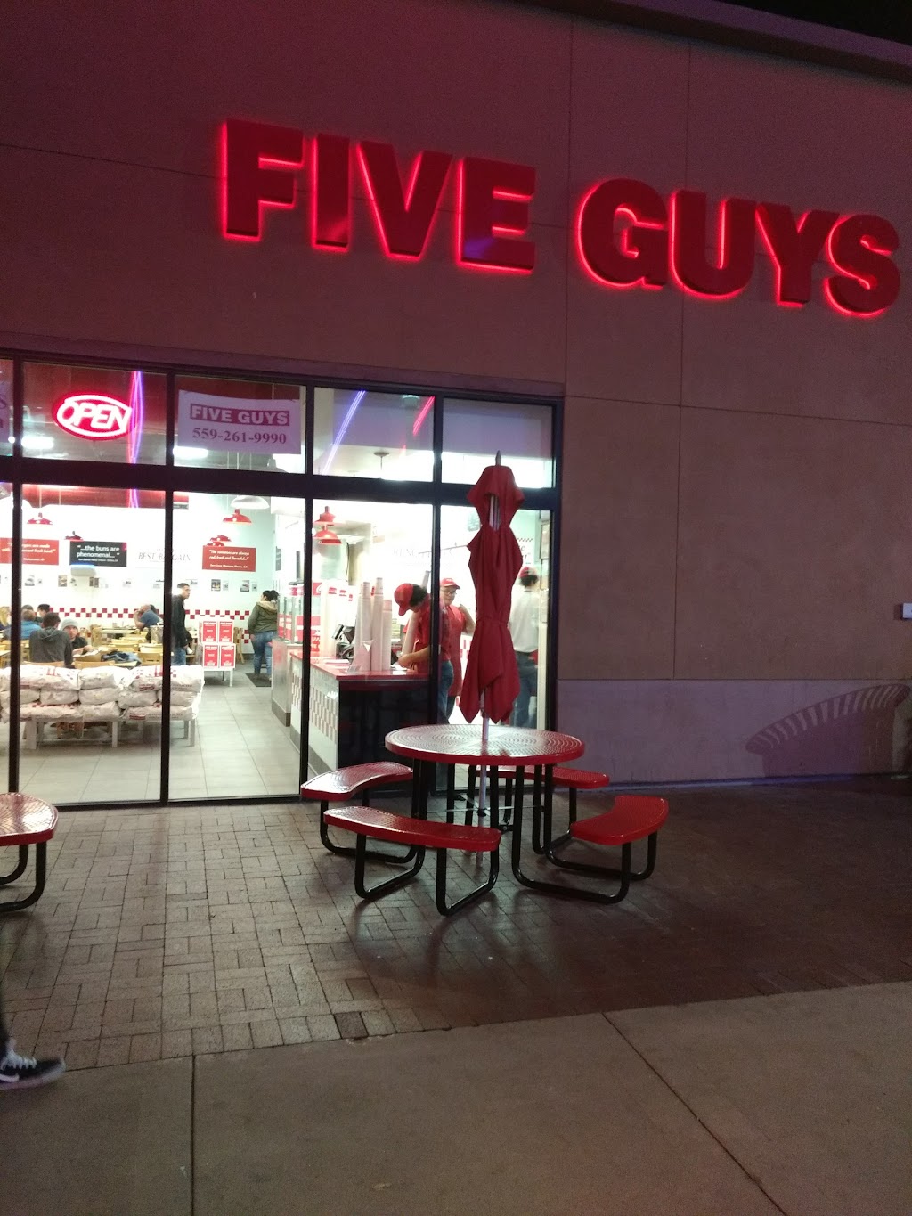 Five Guys | 6623 N Riverside Dr, Fresno, CA 93722, USA | Phone: (559) 650-0464