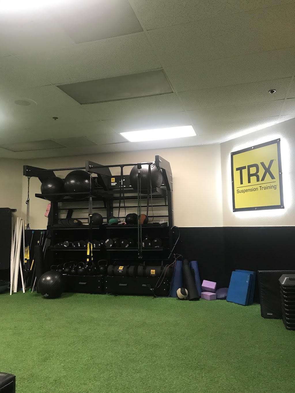 Fitness 19 | 27742 Vista Del Lago J4, Mission Viejo, CA 92692, USA | Phone: (949) 595-0800