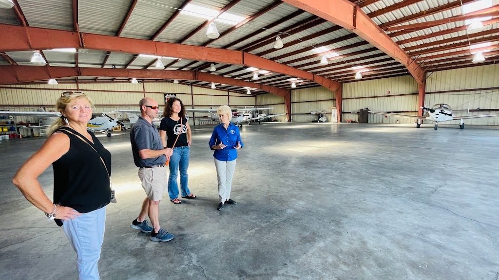 Central Kentucky Regional Airport | 124 Madison Airport Rd, Richmond, KY 40475, USA | Phone: (859) 986-3913