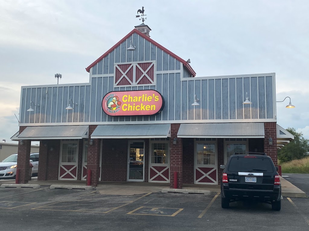 Charlie's Chicken of Owasso, 11651 E 76th St N, Owasso, OK 74055, USA