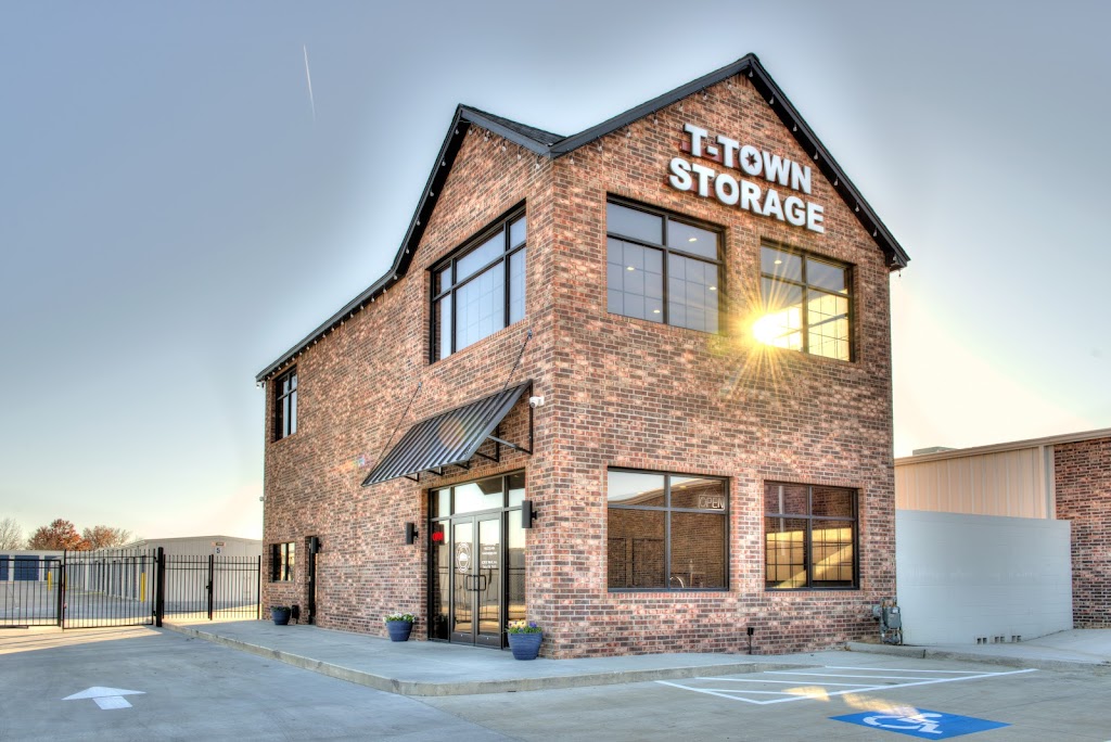 T-Town Storage | 6220 S 76th E Ave, Tulsa, OK 74133, USA | Phone: (918) 521-4404