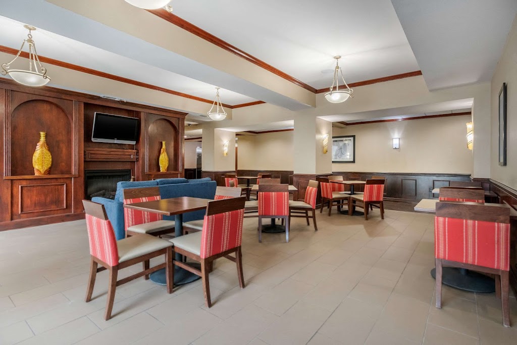 Comfort Suites Central | 538 S Padre Island Dr, Corpus Christi, TX 78405 | Phone: (361) 724-3375