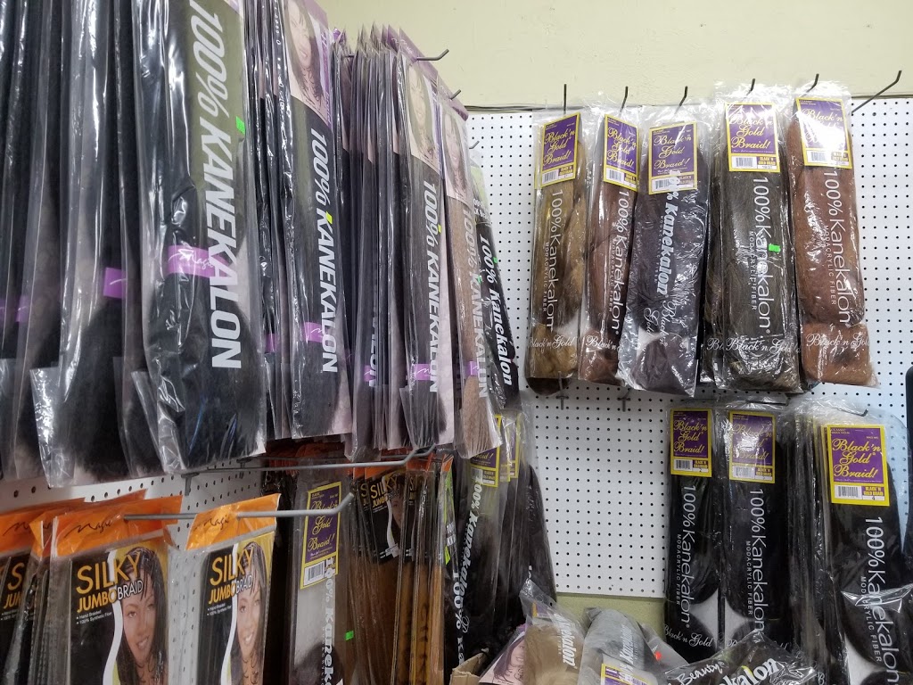 Universal Grocery | 7511 S Central Ave, Los Angeles, CA 90001, USA | Phone: (323) 582-2464