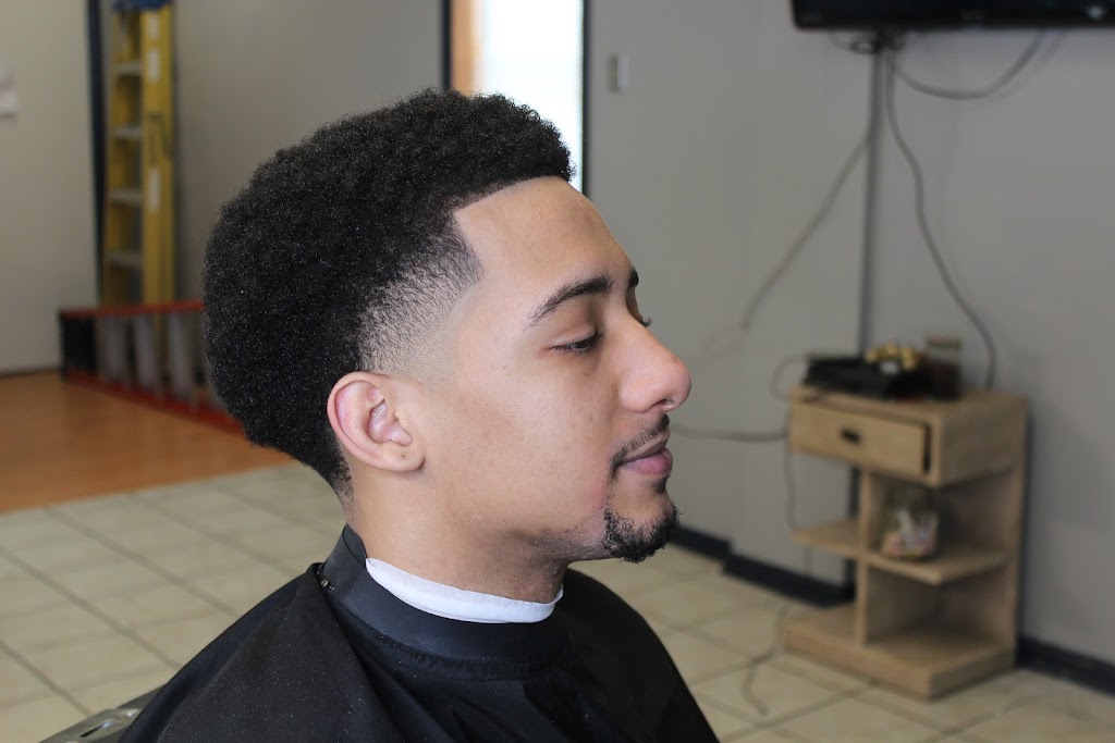 Static Cutz Barbershop | 320 Agnew Rd, Jeannette, PA 15644, USA | Phone: (412) 414-3012