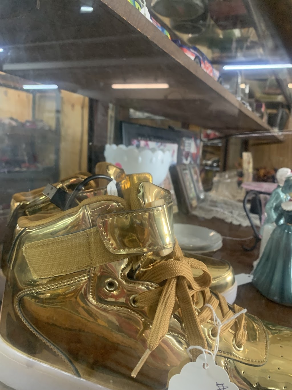 Variety Shoppe | 2000 Justin Way, Aberdeen, OH 45101, USA | Phone: (937) 795-5205