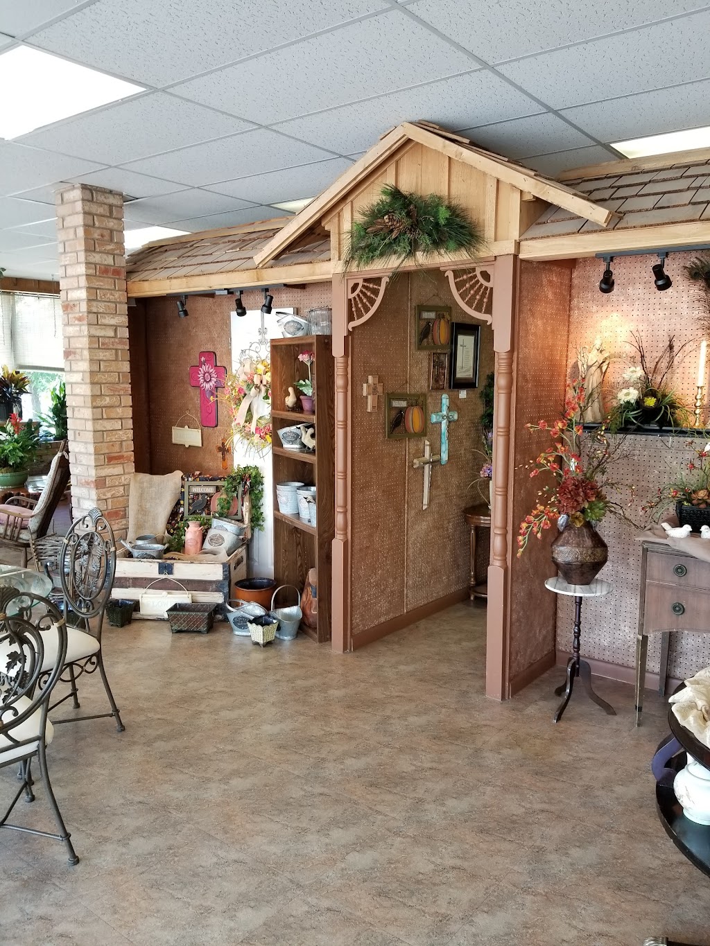 Greenes Florist | 701 N Main St, Weatherford, TX 76086, USA | Phone: (817) 594-2733