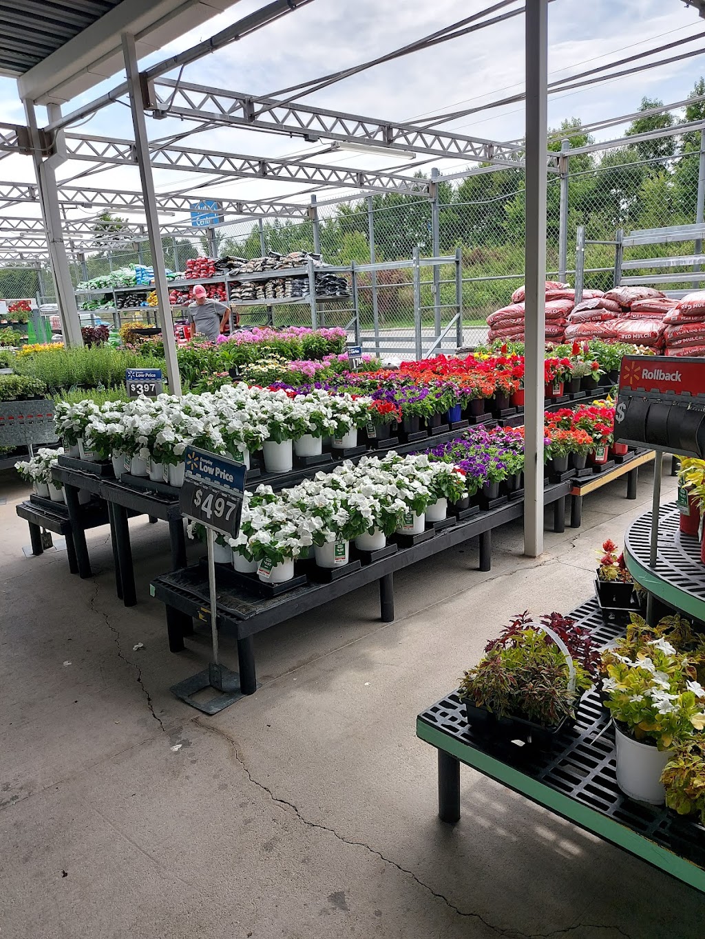 Walmart Supercenter | 6711 NC-135, Mayodan, NC 27027, USA | Phone: (336) 548-6540