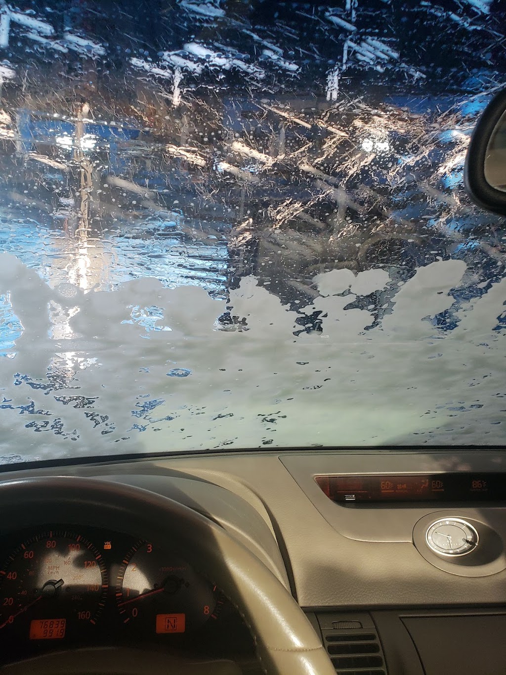 Matts Express Carwash | 661 W Foothill Blvd, Rialto, CA 92376, USA | Phone: (909) 543-4439