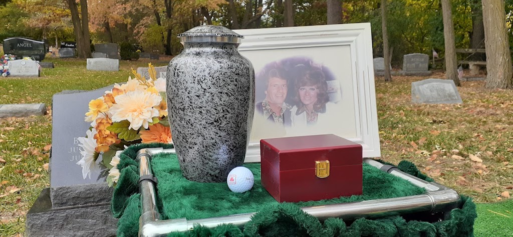 Commerce Memorial Cemetery | 2537 Benstein Rd, Commerce Township, MI 48390, USA | Phone: (248) 887-6700