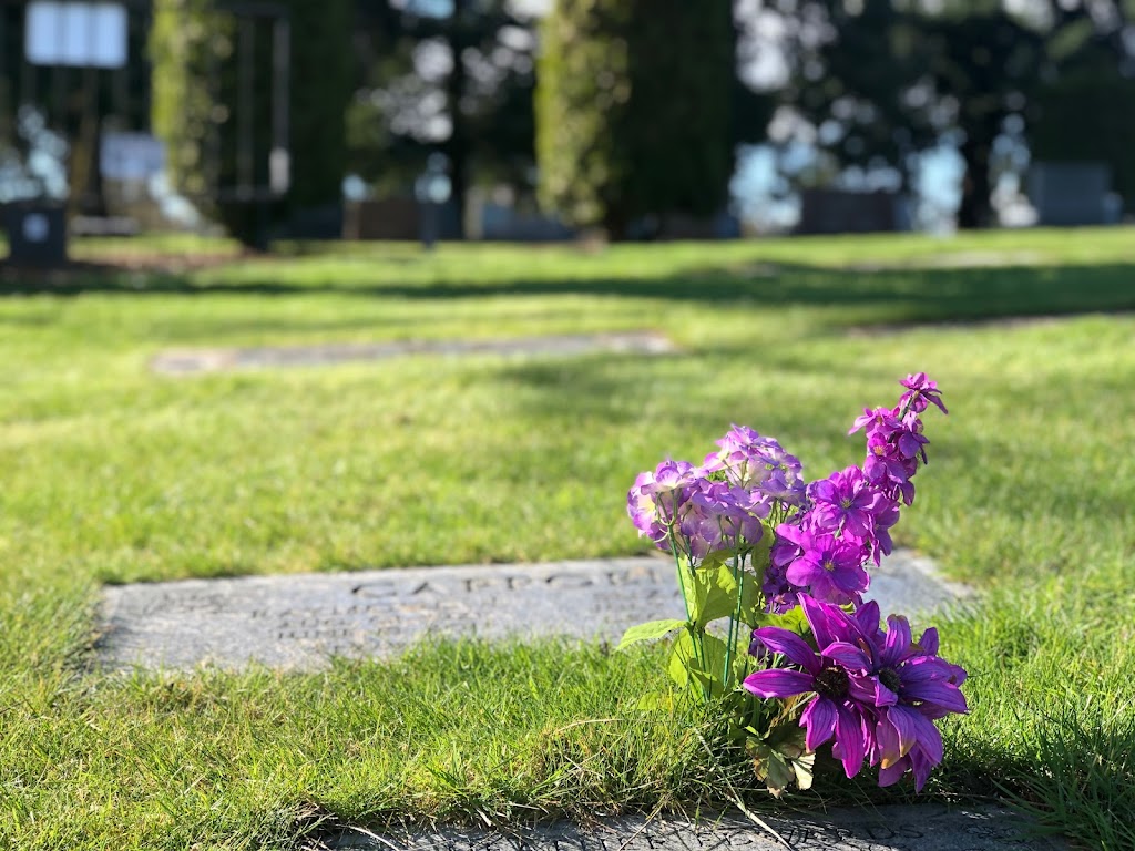 Saint Anthony Cemetery and Columbarium | 11585 SW Gaarde St, Tigard, OR 97223, USA | Phone: (503) 639-4179