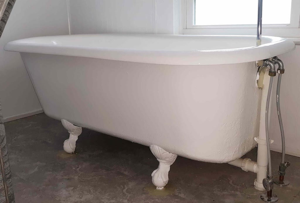 Tub Glazing by April | 14725 Grapeland Ave, Cleveland, OH 44111, USA | Phone: (386) 846-9543