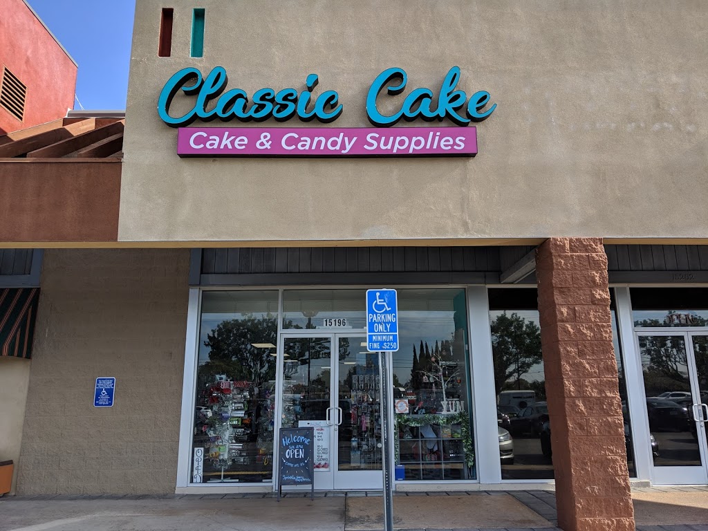 Classic Cake Decorations | 15196 Goldenwest St, Westminster, CA 92683, USA | Phone: (714) 894-1100