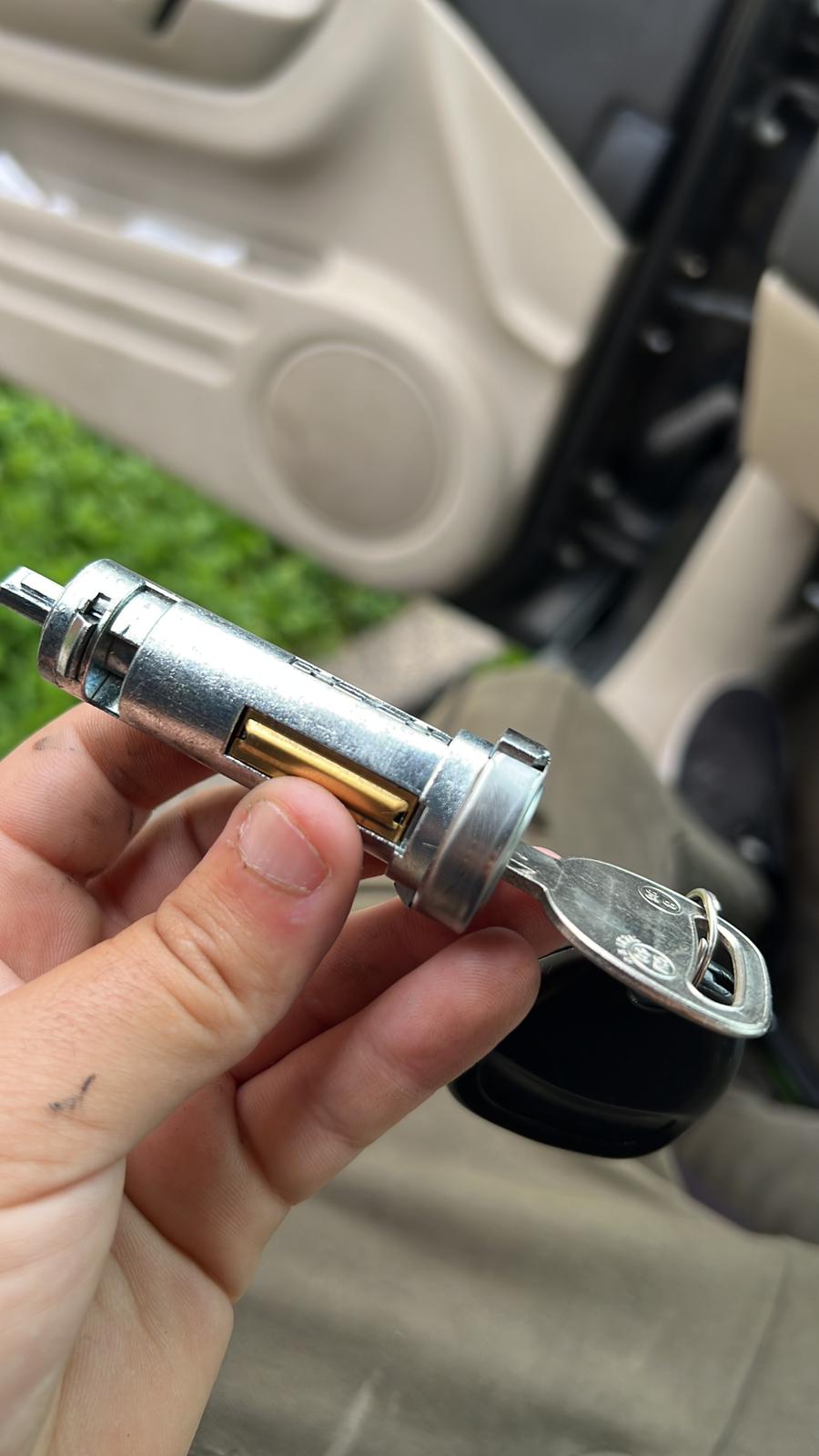 Yale KeyExpress | 235 Park Rd, Burlingame, CA 94010, USA | Phone: (650) 319-9513