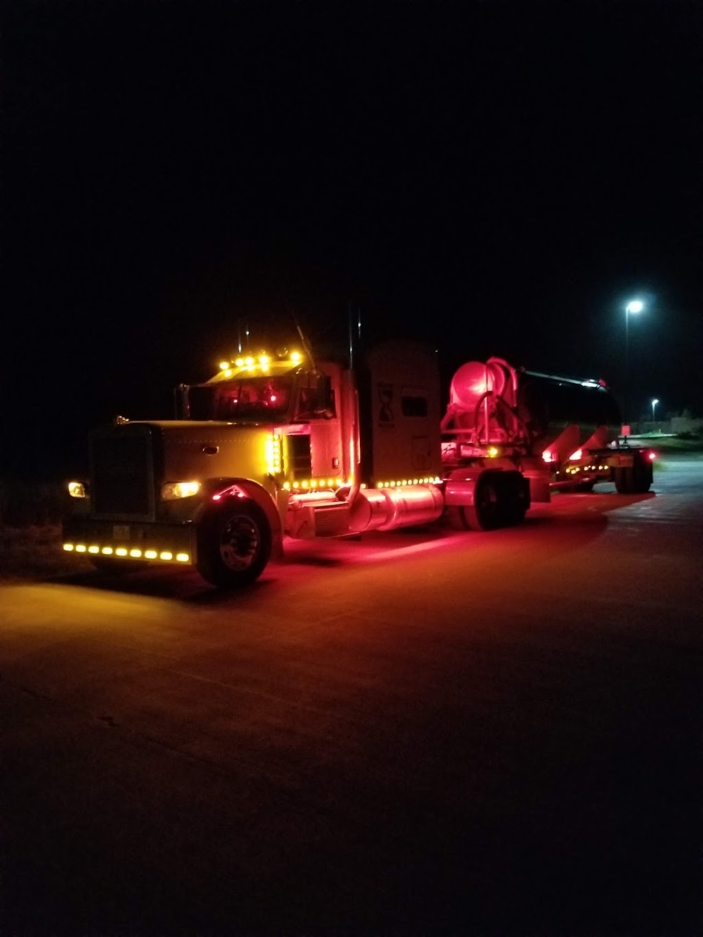 Anchor Trucking LLC | 3228 TX-174, Cleburne, TX 76033, USA | Phone: (817) 558-1336