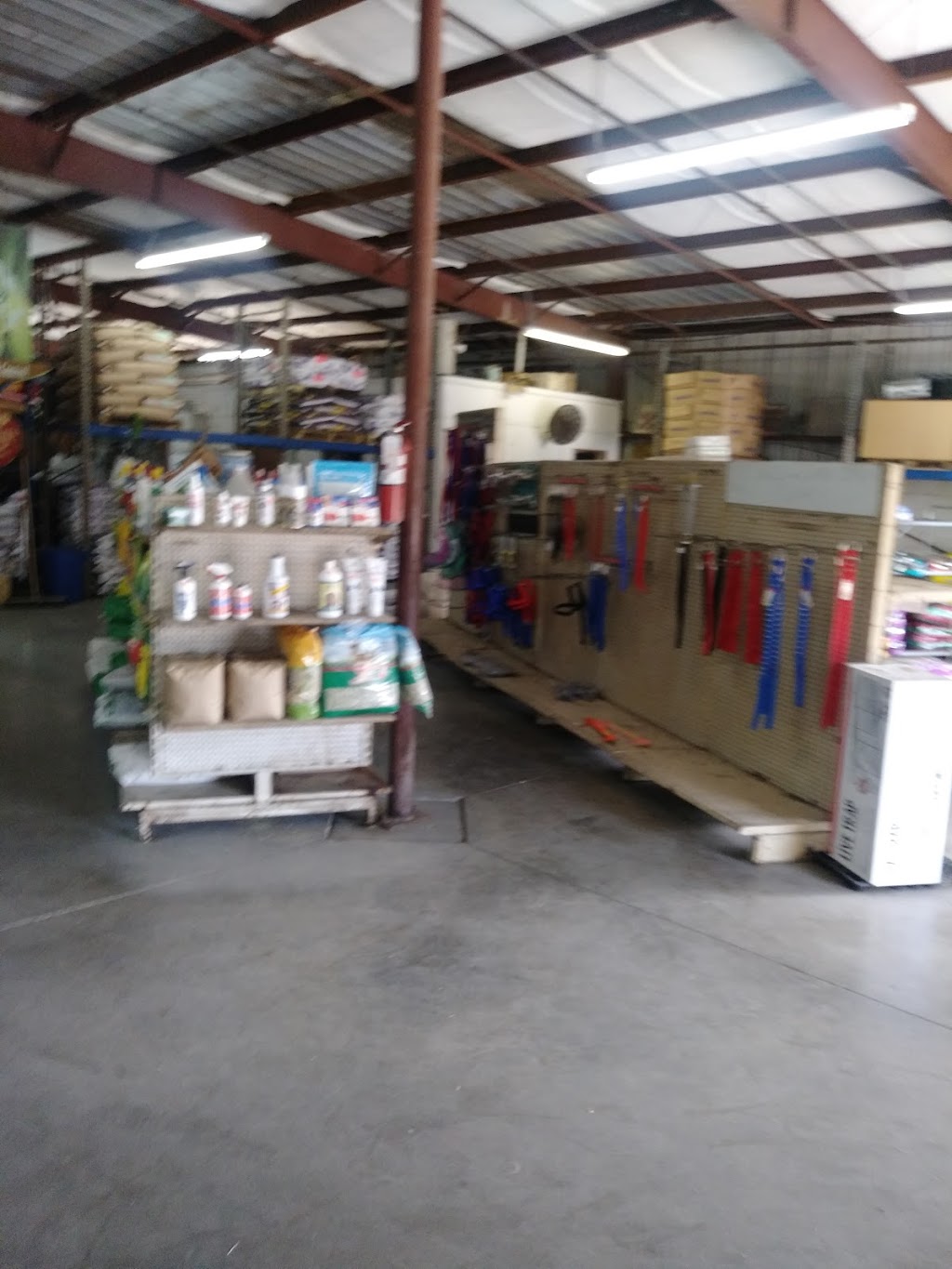 Smelt Feed & Pet Supply, Inc. | 4116 E 7th Ave, Tampa, FL 33605 | Phone: (813) 248-2359