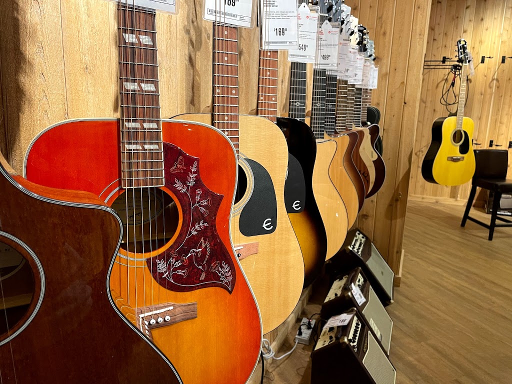 Guitar Center | 401 NJ-28, Raritan, NJ 08869, USA | Phone: (908) 575-0106