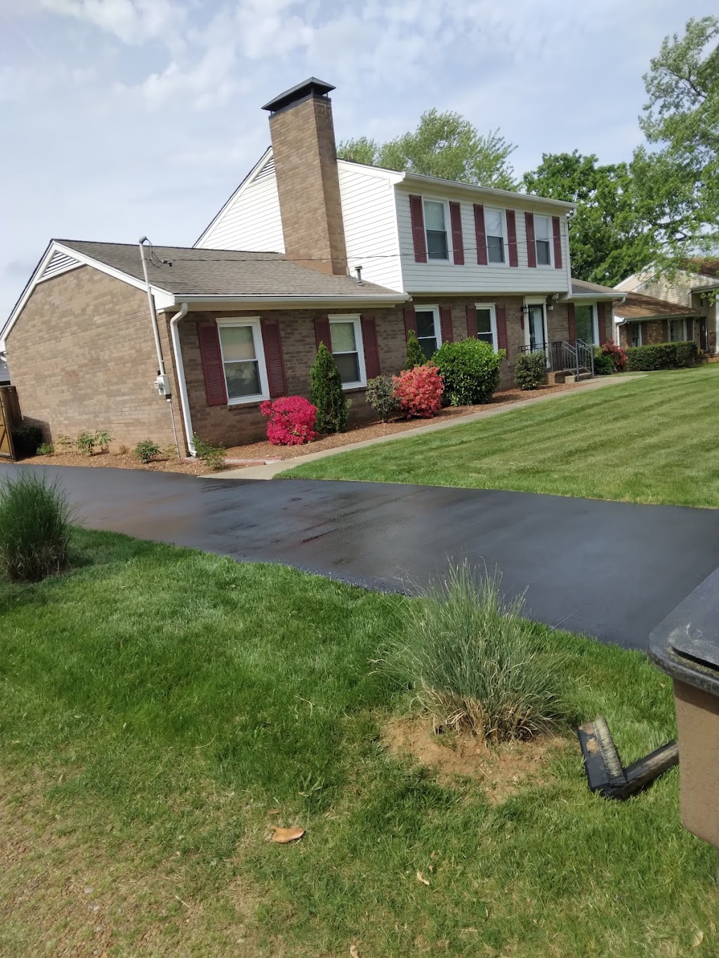 D&D Asphalt Sealing | 2821 Hunters Point Pike, Lebanon, TN 37087, USA | Phone: (615) 680-2274