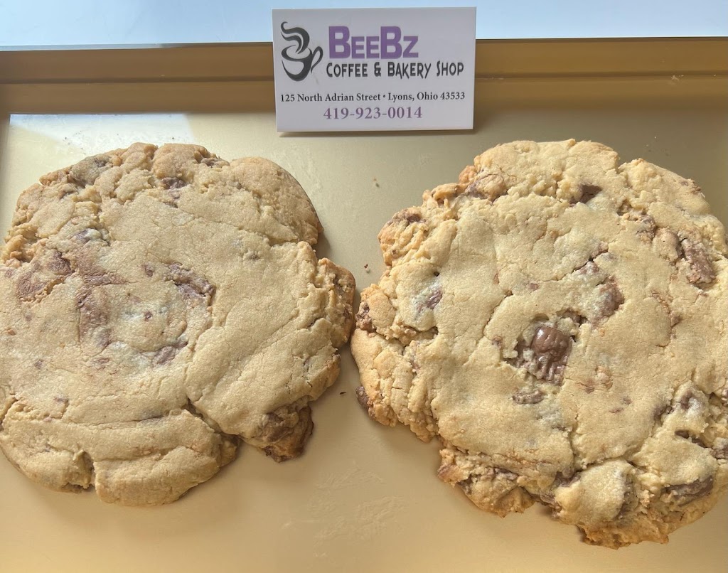 Beebz Coffee and Bakery Shop | 125 N Adrian St, Lyons, OH 43533, USA | Phone: (419) 923-0014