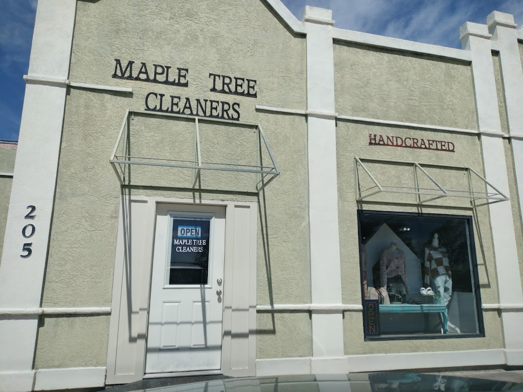 Maple Tree Cleaners | 205 TX-132, Devine, TX 78016, USA | Phone: (830) 663-3030