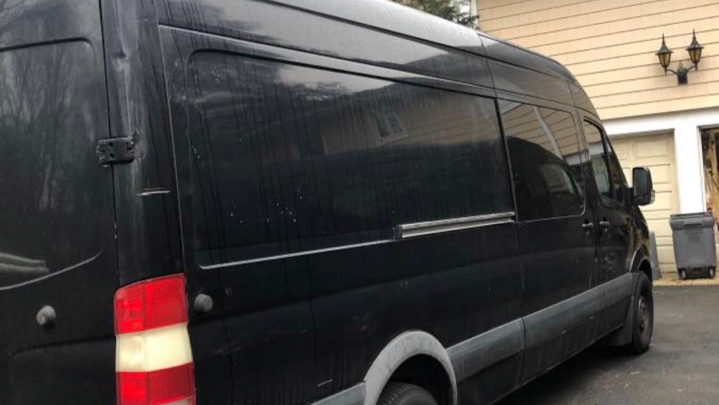 Man With a Sprinter Van | 32 Red Oak Ct, Haskell, NJ 07420, USA | Phone: (646) 741-4853