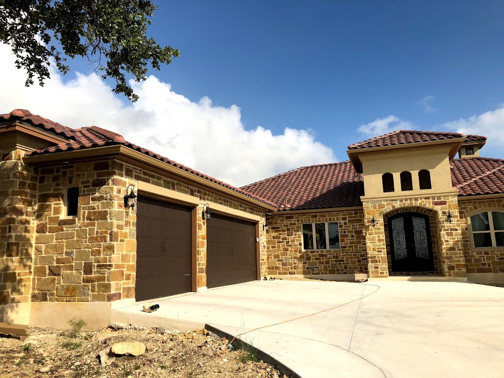 GRANADE Roofing | 190 Center St Suite 106, New Braunfels, TX 78130, USA | Phone: (210) 531-6418