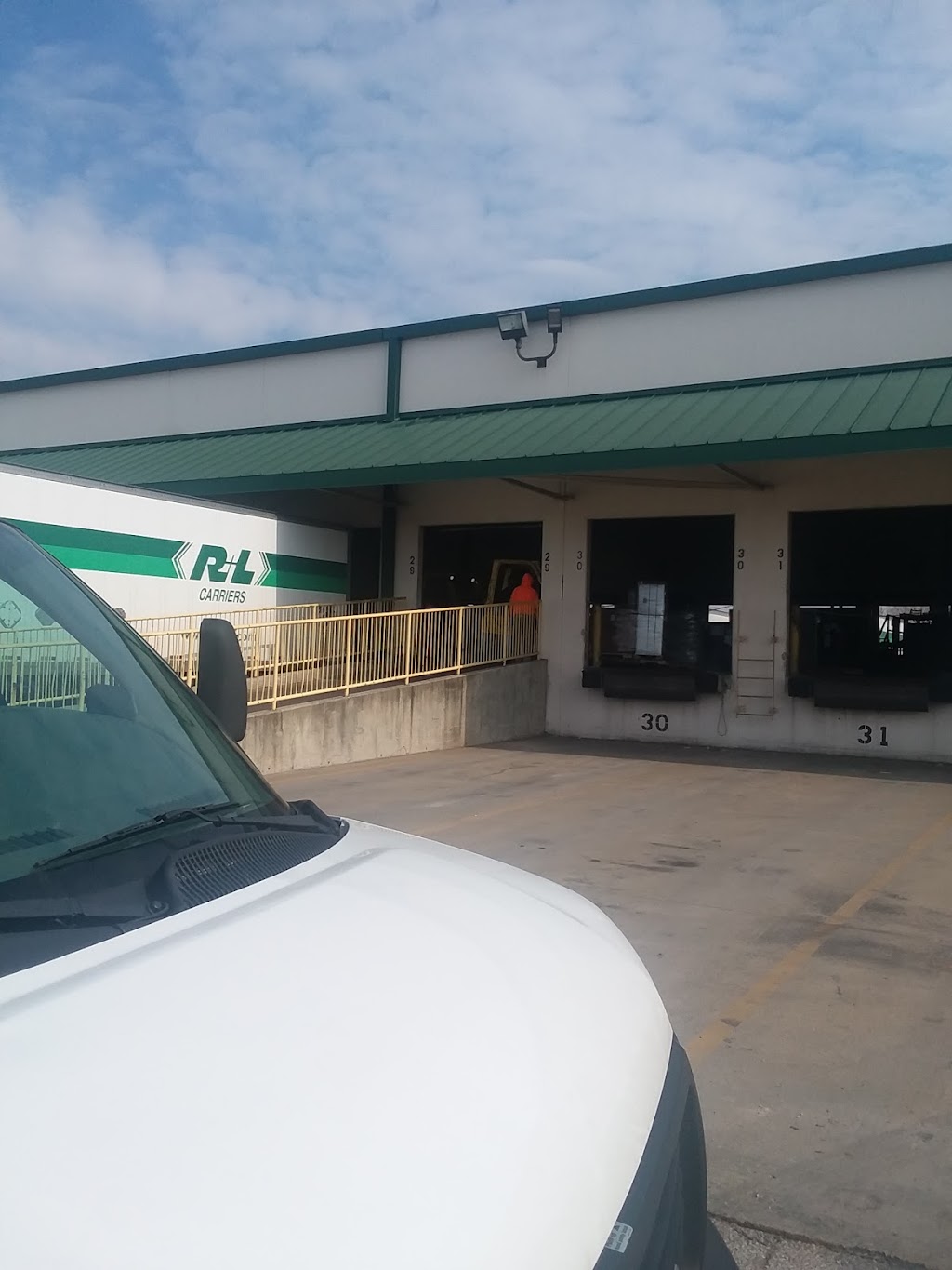 R+L Carriers | 1740 Sauget Industrial Pkwy, East St Louis, IL 62206 | Phone: (618) 332-0529