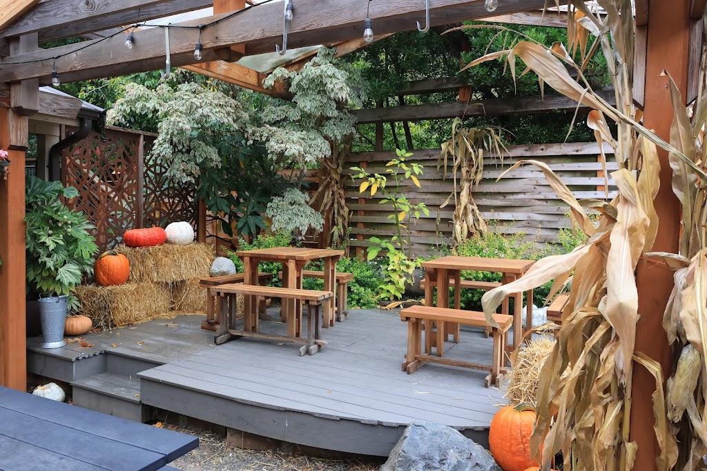 Flower House Cafe | 2780 Marshview Ave, Langley, WA 98260, USA | Phone: (360) 321-7140