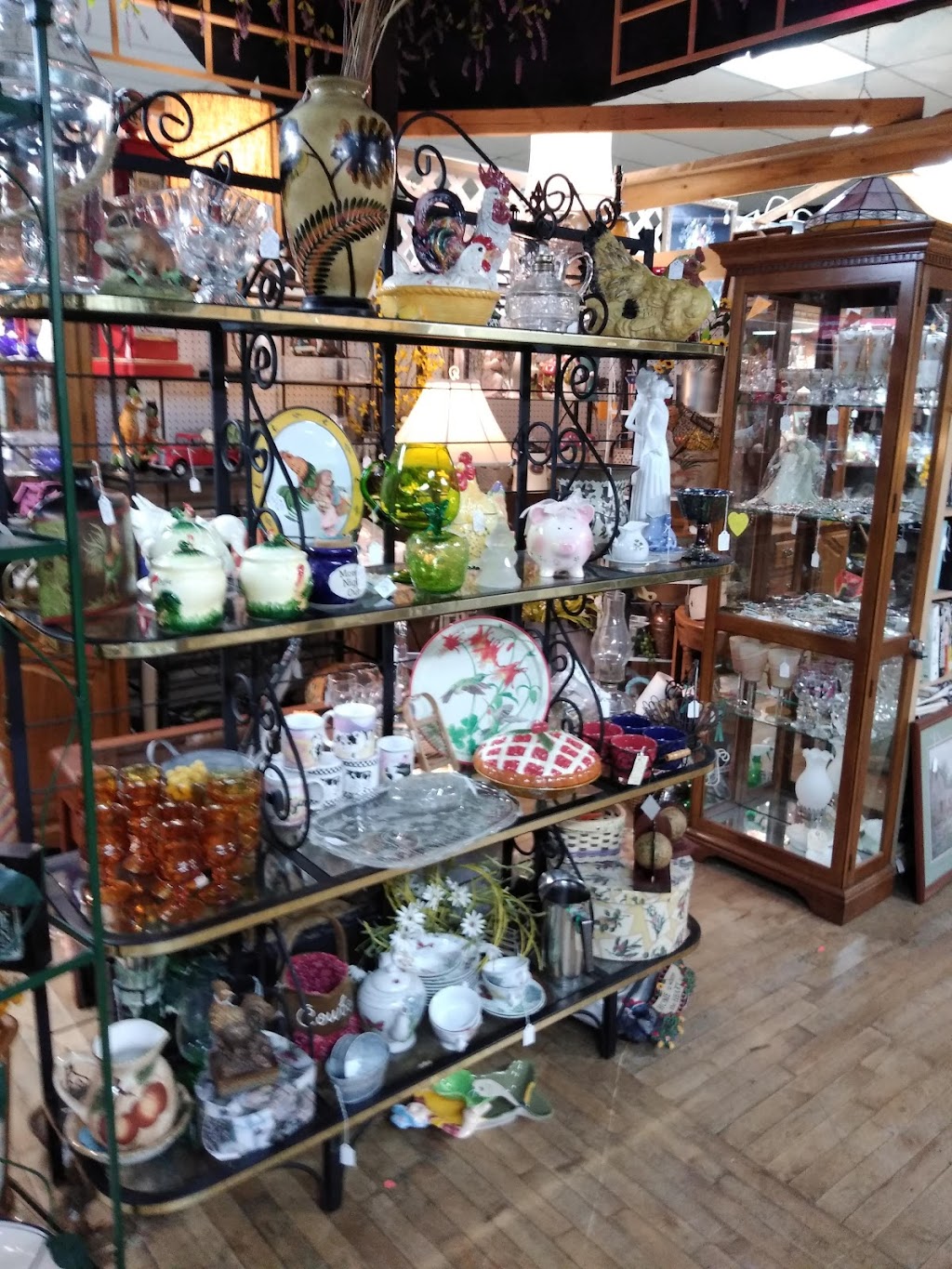 His & Hers Antiques | 10132 N Crowley Rd, Crowley, TX 76036, USA | Phone: (817) 551-2818