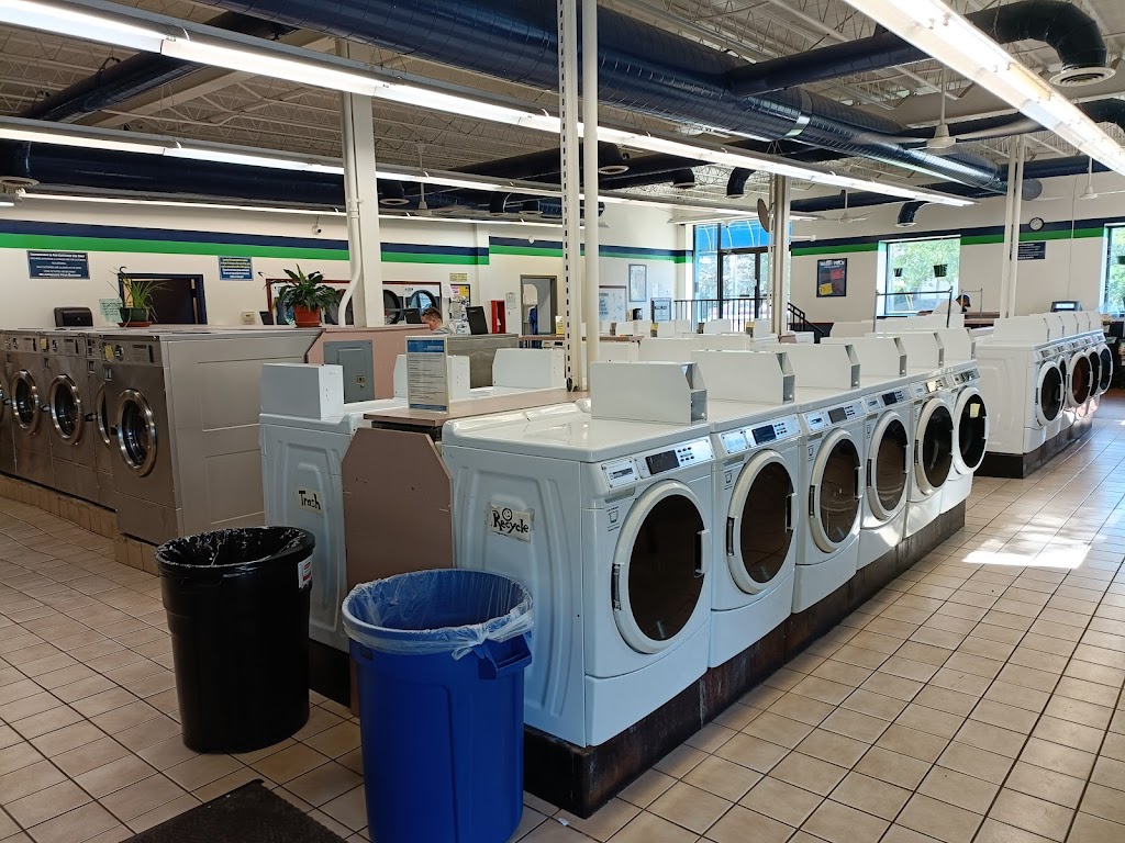 East Wash Laundry | 2620 E Washington Ave, Madison, WI 53704, USA | Phone: (608) 290-9170