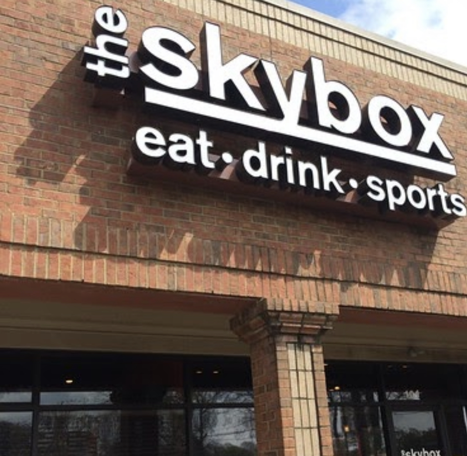 The Skybox Grill | 2140 W Poplar Ave #101, Collierville, TN 38017, USA | Phone: (901) 854-0509