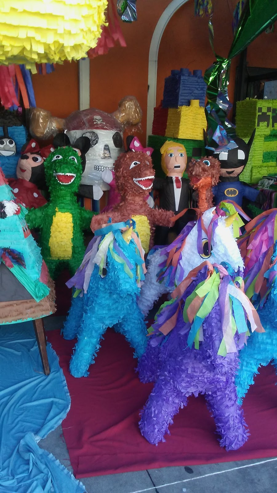 Amazing Pinatas | 4727 W Washington Blvd #1/2, Los Angeles, CA 90016 | Phone: (213) 489-3076