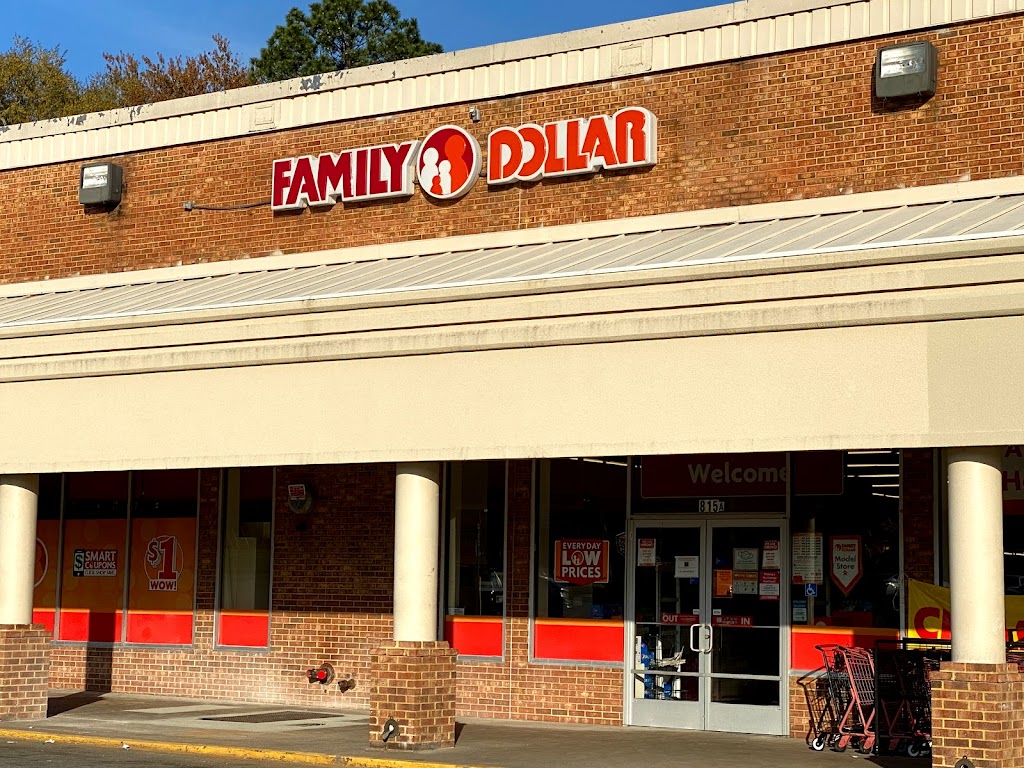 Family Dollar | 557 E Constance Rd, Suffolk, VA 23434, USA | Phone: (757) 942-6095