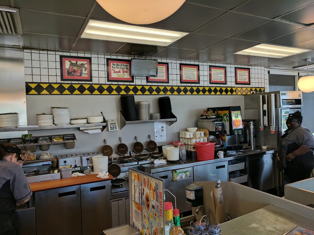 Waffle House | 4833 Bill Gardner Pkwy PY, Locust Grove, GA 30248, USA | Phone: (770) 957-3897