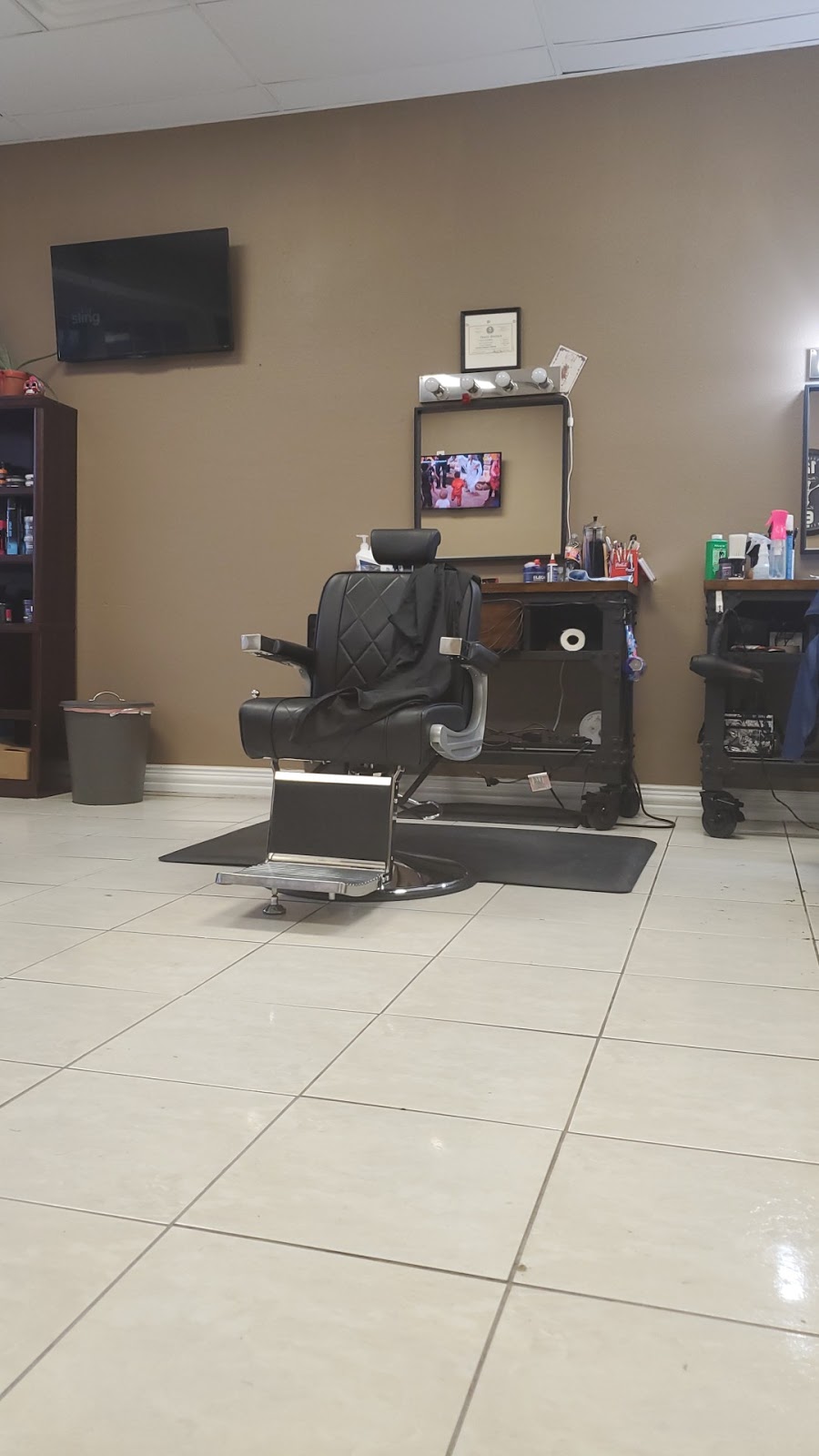 1 Stop Barber Shop | 974 W Van Alstyne Pkwy, Van Alstyne, TX 75495, USA | Phone: (214) 892-9658