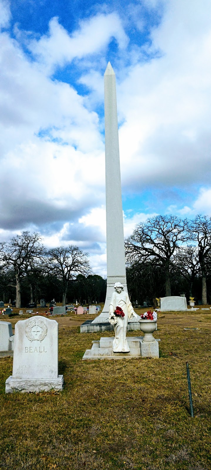 Oakland Cemetery | 3900 Oakland Cir, Dallas, TX 75215, USA | Phone: (214) 892-3565