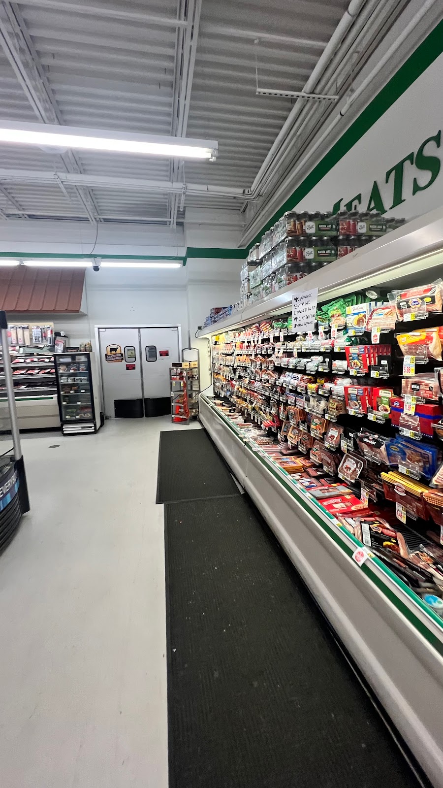 Deltaville Market | 15738 General Puller Hwy, Deltaville, VA 23043, USA | Phone: (804) 776-6131