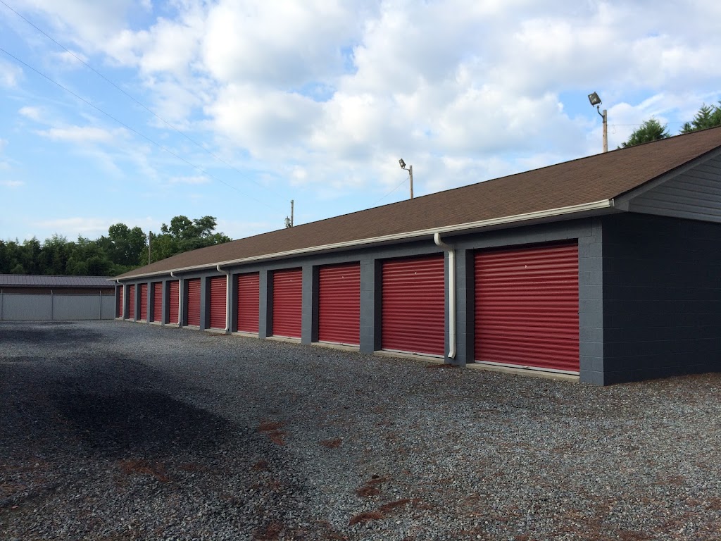 Angies Storage Center | 3910 US-220, Madison, NC 27025, USA | Phone: (336) 427-4097