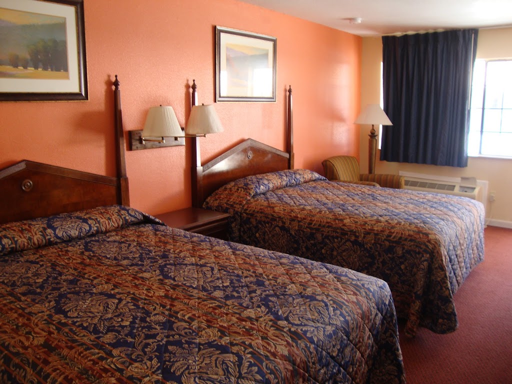 Pleasanton Executive Inn | 1927 W Oaklawn Rd, Pleasanton, TX 78064, USA | Phone: (830) 569-8747