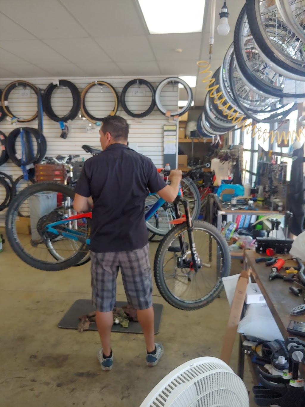 Competitive Edge Cyclery | 9889 Foothill Blvd, Rancho Cucamonga, CA 91730, USA | Phone: (909) 483-2453