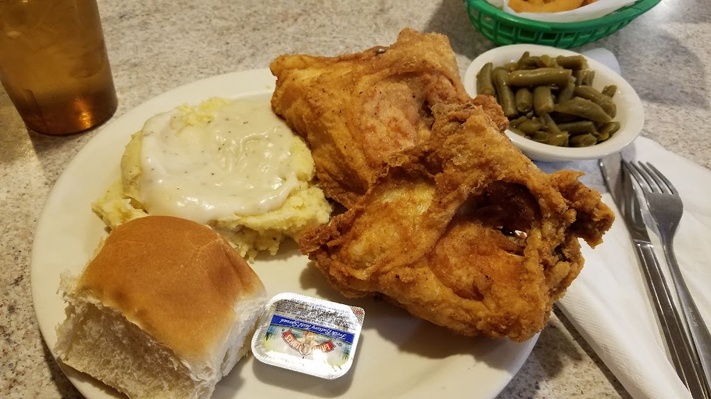 Chicken Inn | 541 E Hendricks St, Shelbyville, IN 46176, USA | Phone: (317) 392-6088