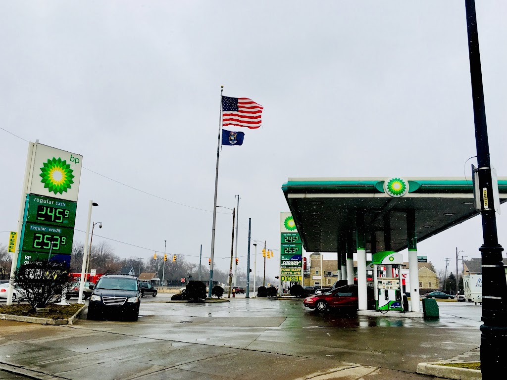 bp | 17776 Grand River Ave, Detroit, MI 48227, USA | Phone: (313) 270-2071