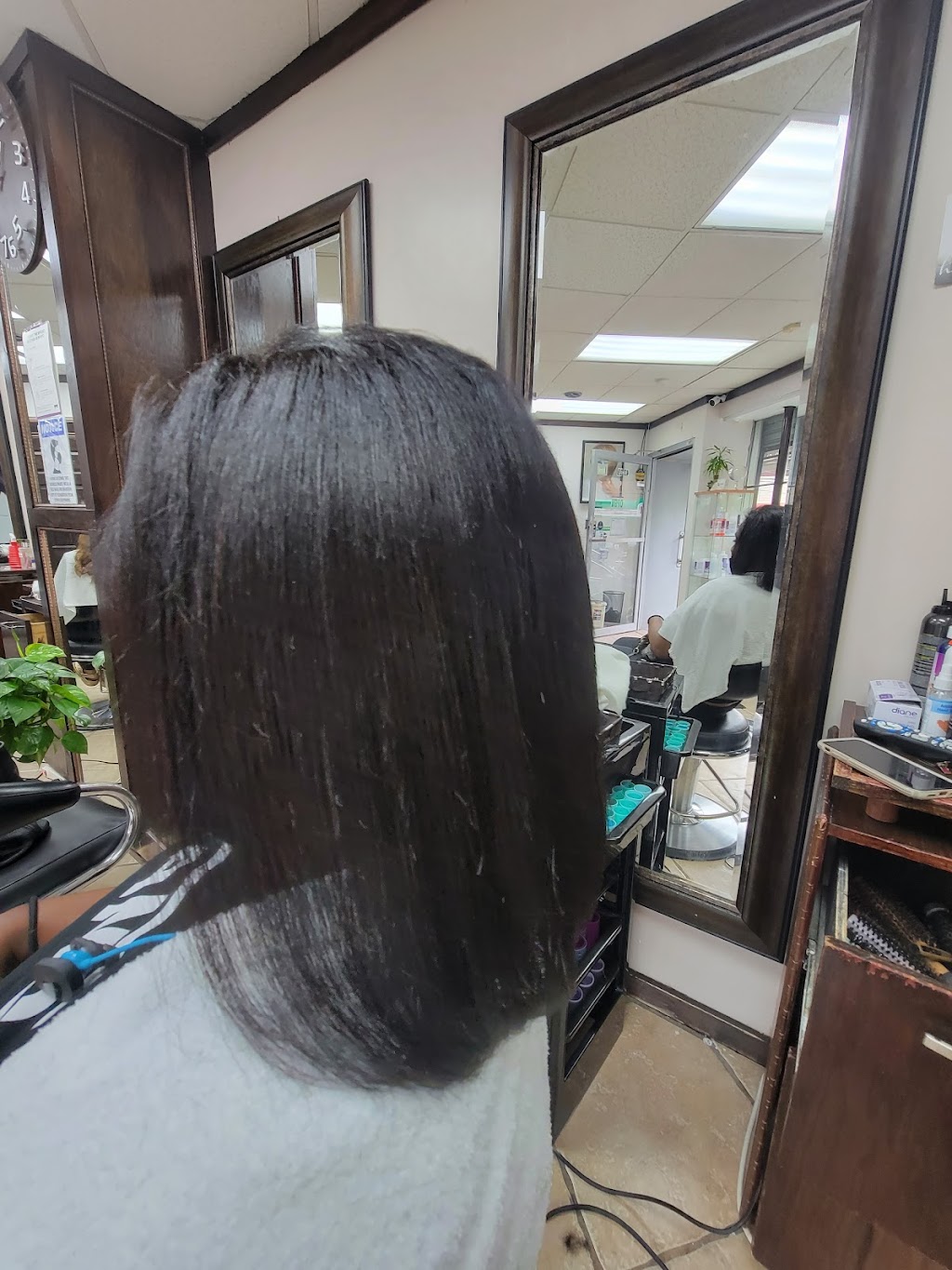 Glamour Hair Salon | 4309 National St, Corona, NY 11368, USA | Phone: (718) 205-1930