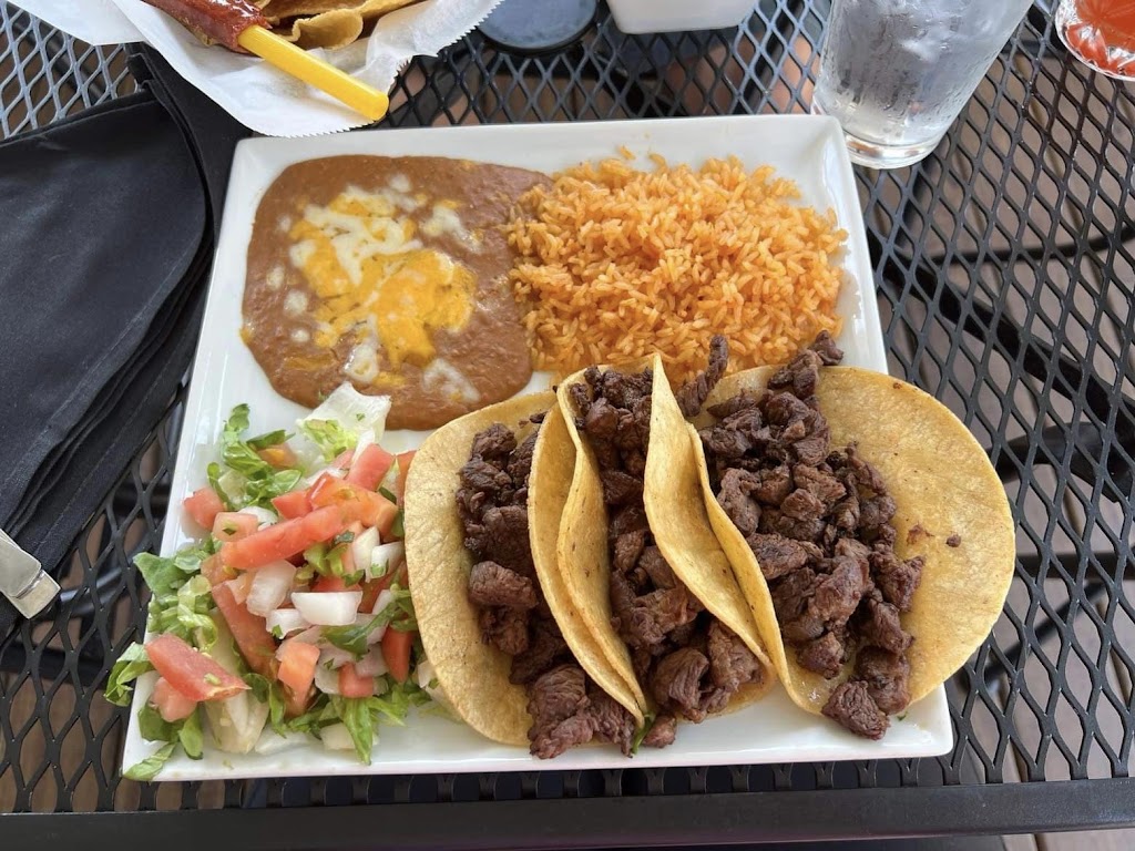 Campuzanos Fine Mexican Food | 2167 N Hwy 77, Waxahachie, TX 75165, USA | Phone: (972) 938-0047