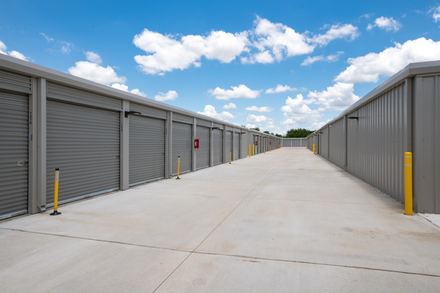 Lions Den Self Storage, LLC | 1380 FM2727, Kaufman, TX 75142 | Phone: (972) 932-1500