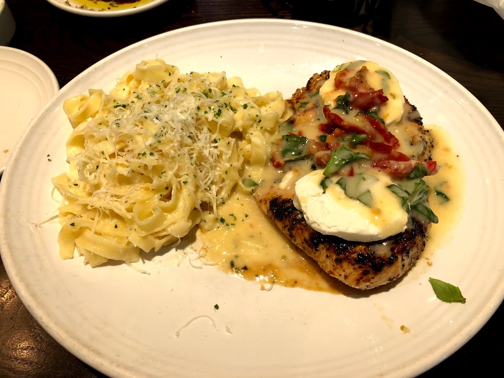 Carrabbas Italian Grill | 9231 W Flagler St, Miami, FL 33172 | Phone: (305) 226-9430