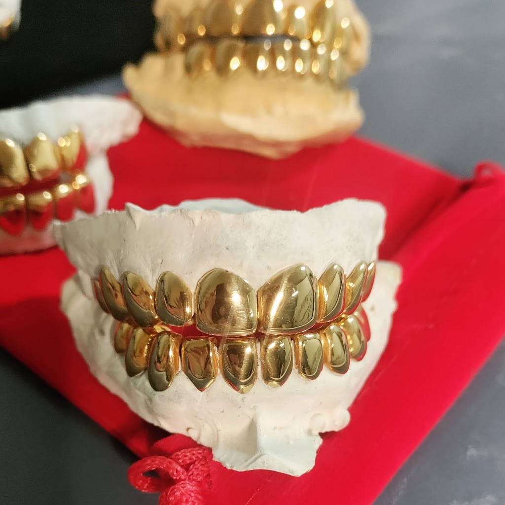 The Plug Custom Grillz | 3701 NW 9th Ave #3, Pompano Beach, FL 33064, USA | Phone: (561) 860-1364